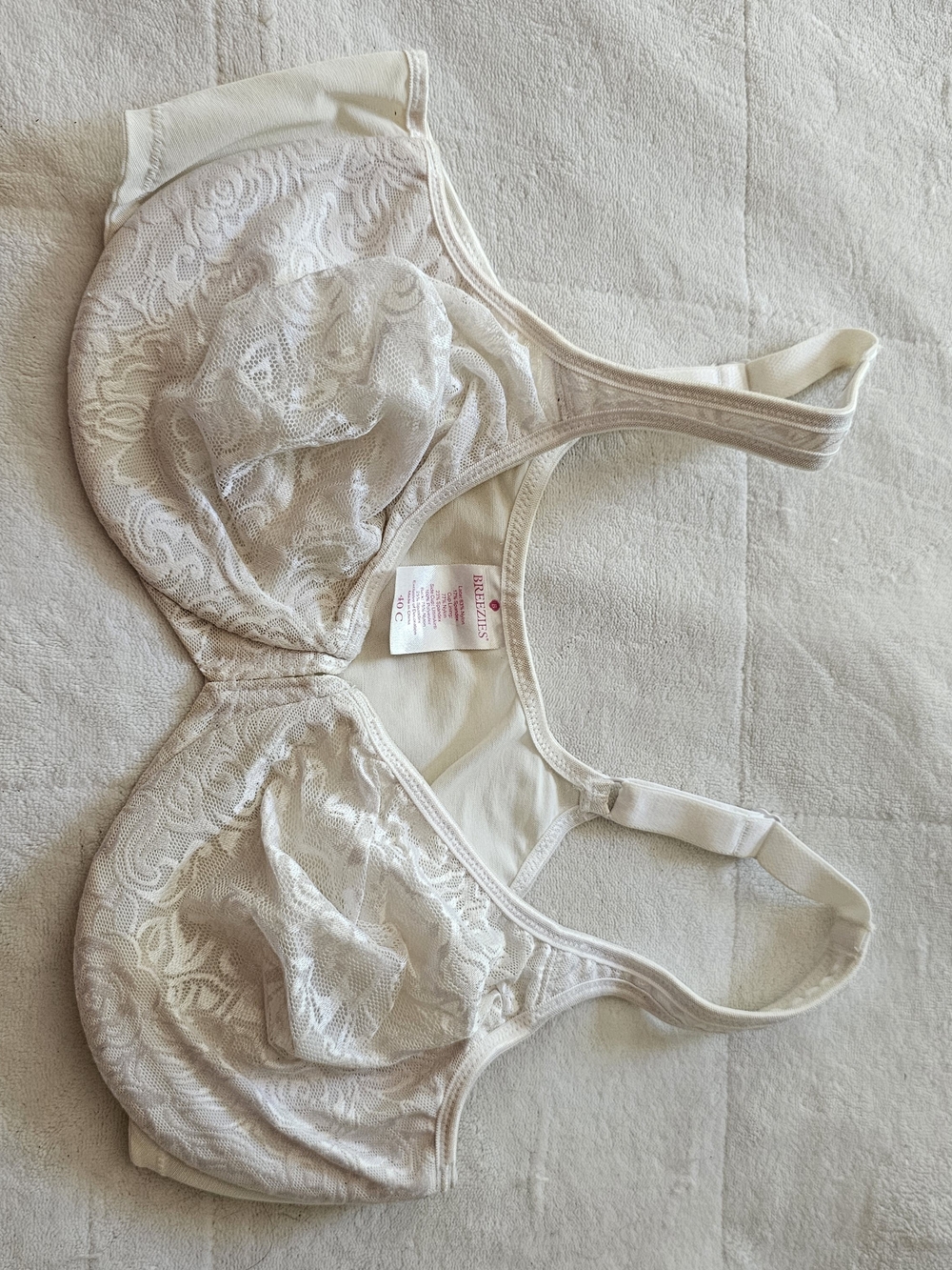 Breezies Lace Full-Coverage Support Bra in White